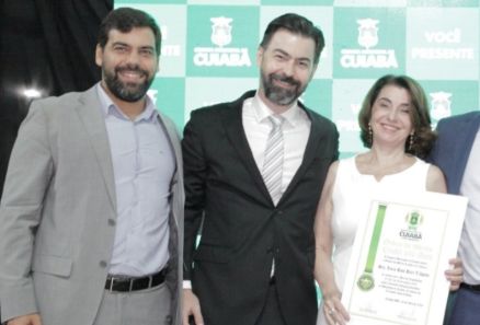 Os empresrios Joo Gustavo e Augusto com a me Luiza Ricci Volpato