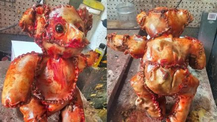 Urso vendido pela Etsy  produzido com ltex, mas a chamada do anncio afirma que se trata de um item feito com pele humana