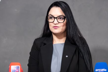 A vereadora de Cuiab e primeira-dama, Samantha Iris, defendeu o prefeito Abilio Brunini