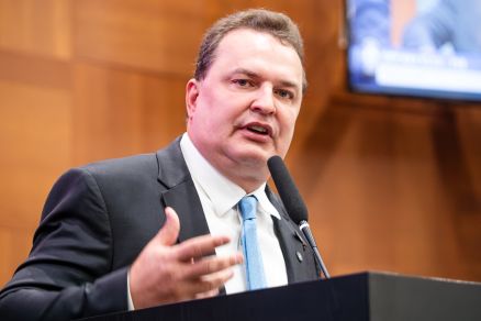 O presidente da AL, Max Russi
