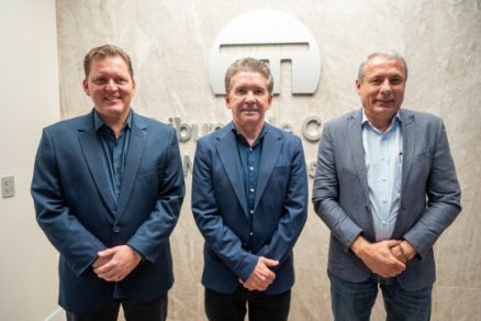 O presidente do TCE-MT, conselheiro Srgio Ricardo, recebeu os prefeitos Calebe Francio, de Boa Esperana do Norte, e Alei Fernandes, de Sorriso, nesta quarta-feira