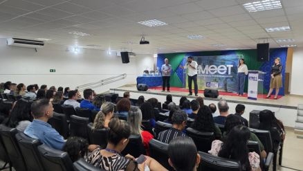 Solenidade de premiao dos vencedores da MEET foi realizada na ETEC de Cuiab 