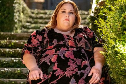 CHRISSY METZ