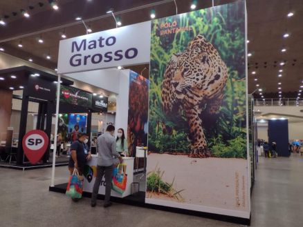 A participao garante s empresas a oportunidade de expor servios e produtos em uma vitrine estratgica, ampliando a gerao de negcios e a visibilidade 