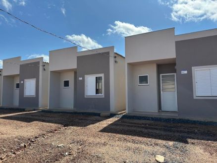 Casas do programa SER Famlia Habitao, modalidade Entrada Facilitada, entregues e Juna
