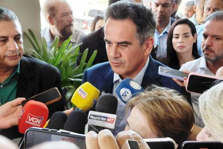 O senador Ciro Nogueira, que fez elogios ao governador Mauro Mendes durante visita a Cuiab