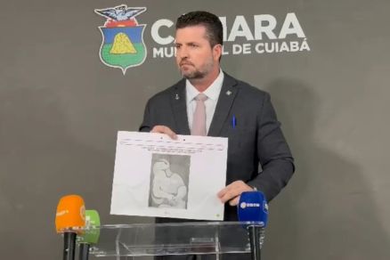 O vereador Rafael Ranalli e a obra Le Rve, de Pablo Picasso
