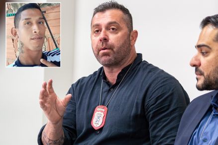 O delegado Bruno Abreu, responsvel pela priso de  Reyvan da Silva Carvalho (no detalhe)