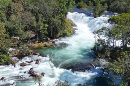 Imagem mostra cachoeira em Campo Novo do Parecis 