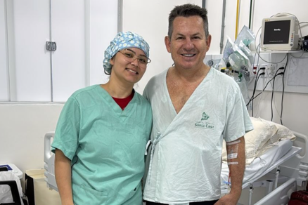 O governador Mauro Mendes, durante internao no Hospital Santa Casa de Cuiab