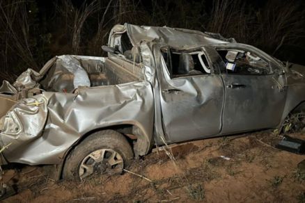 Imagens mostram Hilux destruda aps o acidente que est sob investigao das autoridades