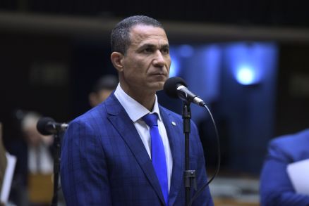 O deputado federal de MT, Coronel Assis, que conseguiu aprovar projeto sobre descontos no INSS