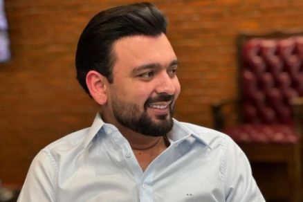 O prefeito Rogrio Meira: dinheiro pblico em festa