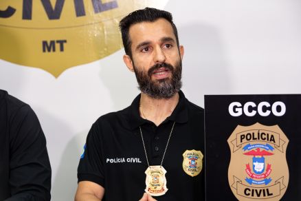 O delegado Rodrigo Azem, que est  frente das investigaes da Operao Tempo Extra