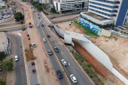 Imagem area na ala de acesso da Avenida do CPA para a Avenida Miguel Sutil