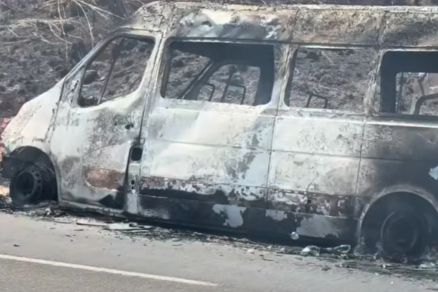 Imagem mostra Van destruda aps incndio na Serra da Petrovina, em Rondonpolis