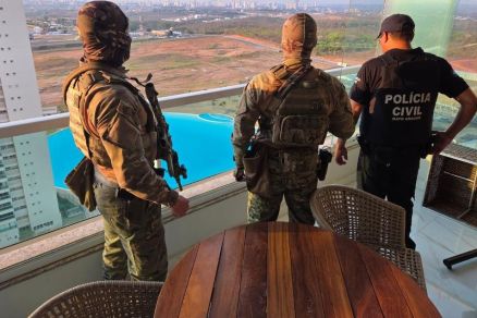 Polcia d batida no Cuiab Beach em ao contra empresrios