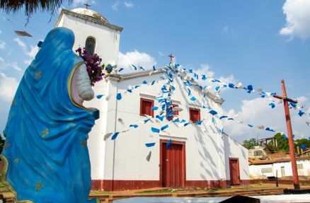 Igreja Nossa Senhora do Rosrio e So Benedito, que aguarda reforma