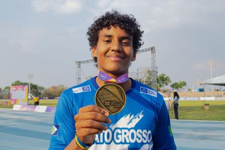 Davi Lima, campeo no salto triplo 