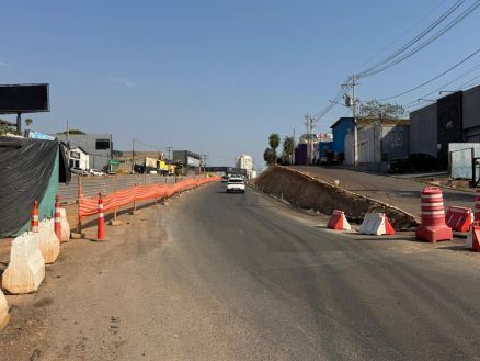 O trecho fica na pista sentido Rodoviria-Coxip 