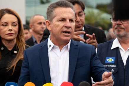 O governador Mauro Mendes, que criticou a esquerda 