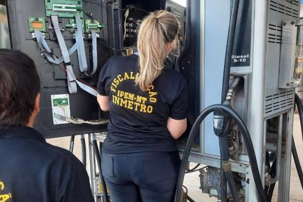 A ao tem como objetivo identificar e combater irregularidades em bombas de combustveis
