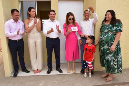 As casas foram sorteadas durante a cerimnia do Casamento Abenoado 2024, realizada em dezembro, em Cuiab