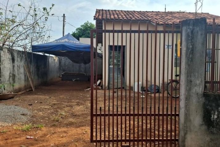 Jovem tem casa arrombada e  morto a tiros em MT 