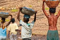 Trabalho infantil tem leve aumento e atinge quase 1,7 milho
