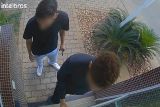 Dupla  flagrada tentando invadir condomnio em Cuiab; veja