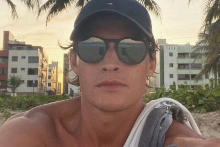 Matheus Rodelo Monteiro Machado em praia de Joo Pessoa 