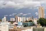 Tempestades e ventos fortes devem atingir Cuiab nesta segunda