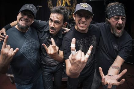 Banda Raimundos que se apresentar em Cuiab junto com o Guns N Roses