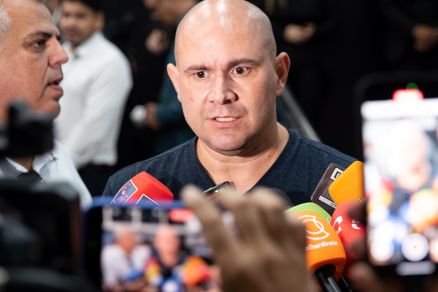 O prefeito Abilio Brunini, que  favorvel a texto arquivado