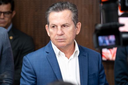 O governador Mauro Mendes, que alertou a populao para fazer denncias contra fbricas clandestinas