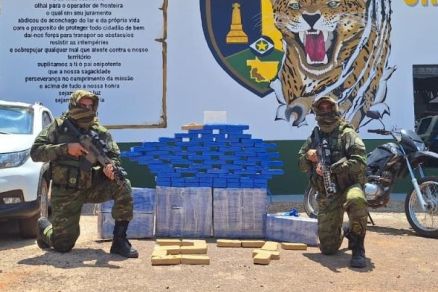 Todo o material apreendido foram encaminhados para a Delegacia de Fronteira, da Polcia Civil, em Cceres
