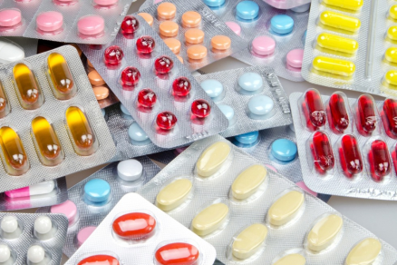 Automedicao tem aumentado em todas as partes do mundo, inclusive no Brasil