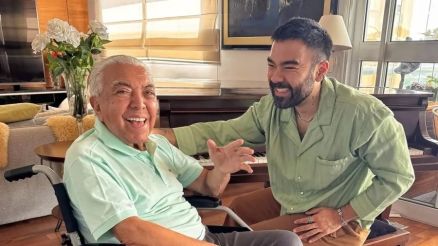 Mauricio de Sousa aparece de cadeira de rodas em homenagem do filho
