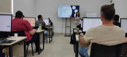 De acordo com a facilitadora, novas turmas sero abertas nos prximos meses. Os interessados devem acompanhar a divulgao no Boletim de Cursos, enviado mensalmente por e-mail aos servidores.