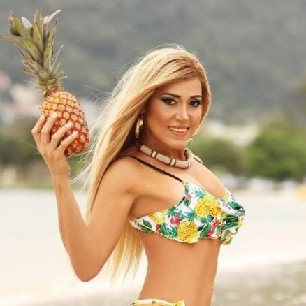 A empresria Marcela Porto, a Mulher Abacaxi