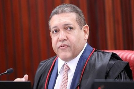 O ministro Nunes Marques, do Supremo Tribunal Federal, que suspendeu ao 