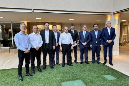 Zema (MG), Jorginho Mello (SC), Ratinho (PR), Mendes, Ibaneis (DF), Wilson Lima (AM), Tarcsio (SP), Castro (RJ) e Caiado (GO) 