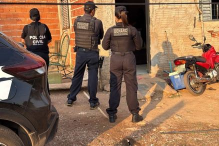 Policia Civil durante Operao Armelle em Cuiab