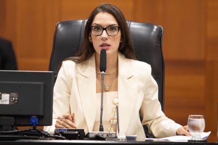 A deputada Janaina Riva, que  candidata ao Senado pelo MDB