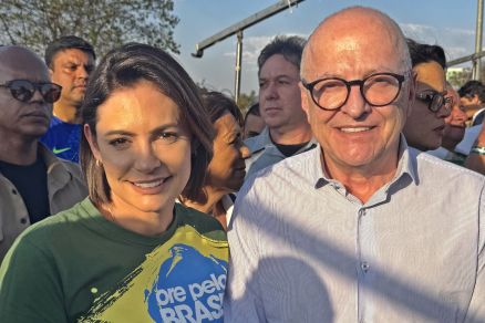 A ex-primeira-dama Michelle Bolsonaro e o vice-governador Otaviano Pivetta