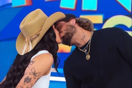 Ana Castela e Z Felipe no Domingo Legal (SBT) 