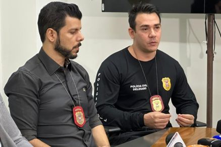 Os delegados Gustavo Belo e Antenor Pimentel, durante coletiva de imprensa 