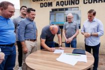 Prefeito e vice-governador assinam ordem para reforma do antigo Cridac