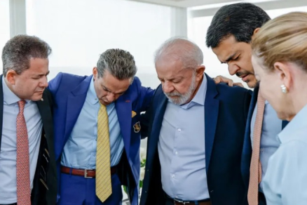 Presidente Lula lida com expectativas em relao  vaga da AGU