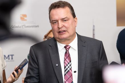 O presidente da AL, Max Russi, que ir ao Podemos